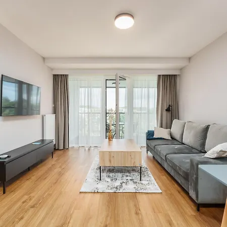 Akces Apartamenty Kasprowicza 20C- Parking W Marcu 2026 W Cenie Basen, Sauny, Jacuzzi, Silownia W Cenie - Parkplatz Im Maerz 2026 Im Preis Enthalten Schwimmbad, Saunen, Jacuzzi, Fitnessstudio Im Preis