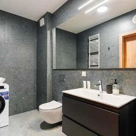 Akces Kasprowicza 20c- Basen, Sauny, Jacuzzi, Silownia W Cenie - Schwimmbad, Saunen, Jacuzzi, Fitnessstudio Im Preis Apartment