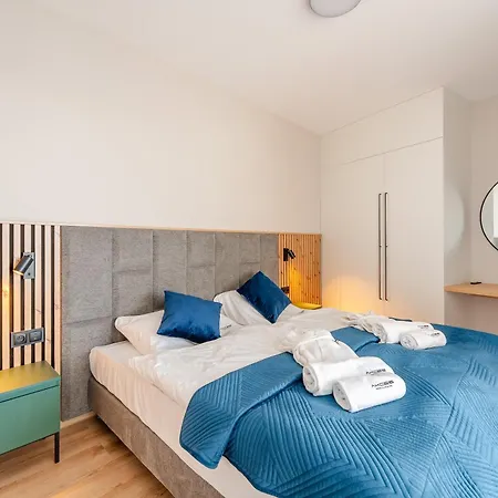 Akces Kasprowicza 20c- Nieczynny Basen 09 Do 15 Marzec Parking W Marcu 2026 W Cenie Basen, Sauny, Jacuzzi, Siłownia W Cenie - Parkplatz Im März 2026 Im Preis Enthalten Schwimmbad, Saunen, Jacuzzi, Fitnessstudio Im Preis *