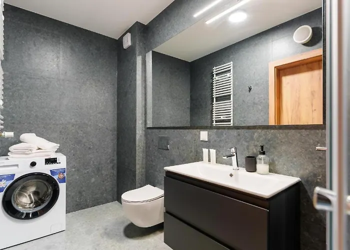 Akces Apartamenty Kasprowicza 20C- Parking W Marcu 2026 W Cenie Basen, Sauny, Jacuzzi, Silownia W Cenie - Parkplatz Im Maerz 2026 Im Preis Enthalten Schwimmbad, Saunen, Jacuzzi, Fitnessstudio Im Preis アパート