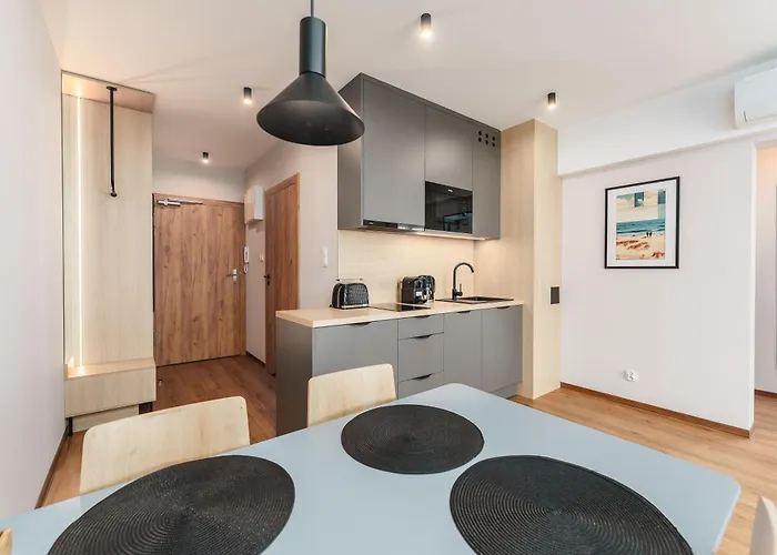 Akces Kasprowicza 20c- Nieczynny Basen 09 Do 15 Marzec Parking W Marcu 2026 W Cenie Basen, Sauny, Jacuzzi, Silownia W Cenie - Parkplatz Im Maerz 2026 Im Preis Enthalten Schwimmbad, Saunen, Jacuzzi, Fitnessstudio Im Preis